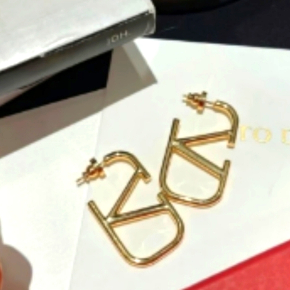 Gold Minimalist Geometric Earrings